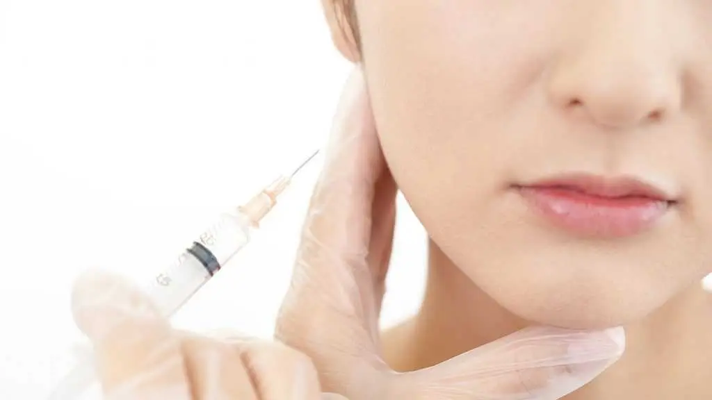 Tiêm Botox hàm: Giải pháp thon gọn khuôn mặt không cần phẫu thuật